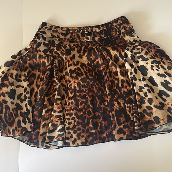 WE11DONE High Waisted Leopard Print Mini Skirt - Picture 5 of 12